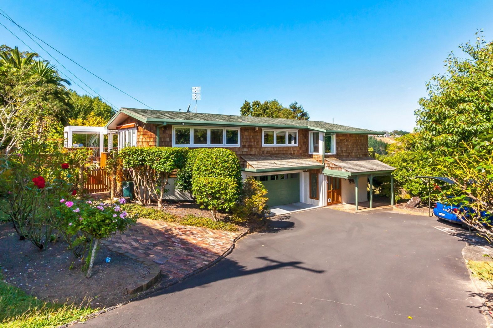 287 Point View Drive, Howick, Manukau City