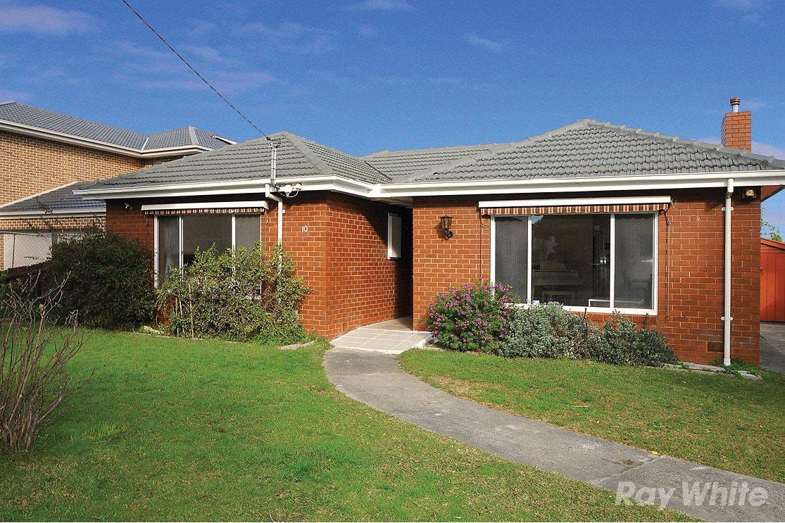 10 Lewis Street, MOUNT WAVERLEY VIC 3149