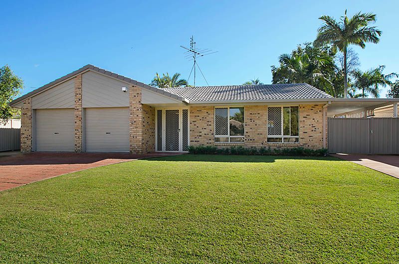 4 Whitehaven Drive, BUDERIM, QLD 4556