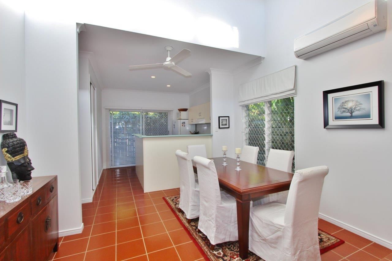 19 Macalister Place, SMITHFIELD, QLD 4878