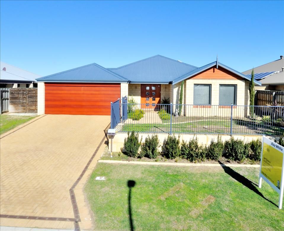 6 Hoyton Close, ELLENBROOK WA 6069