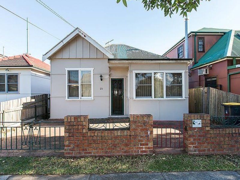 25 Lloyd Street, BEXLEY, NSW 2207