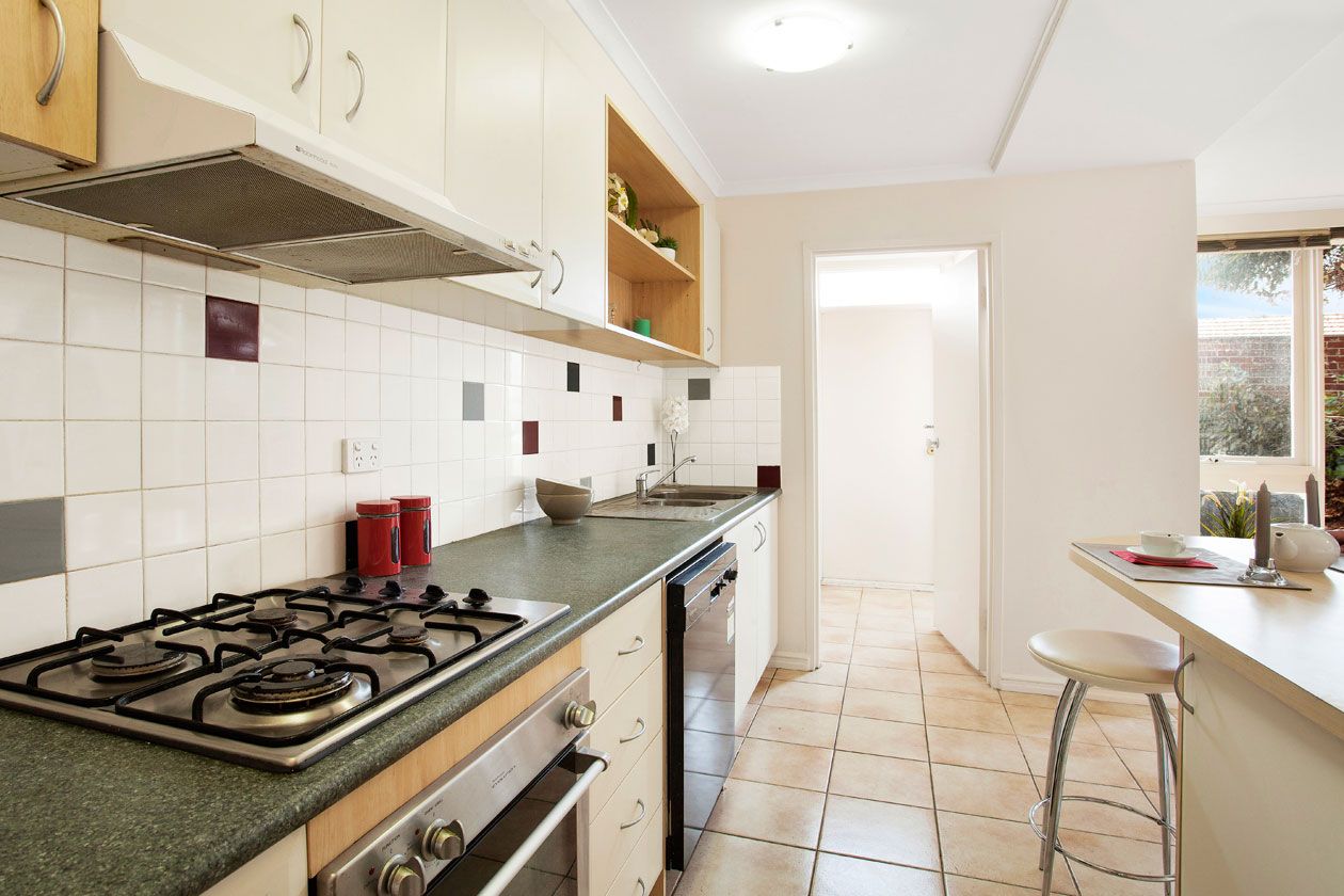 2/7 Warrigal Road, HUGHESDALE, VIC 3166