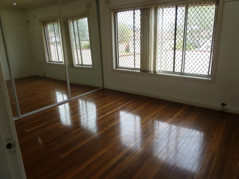 PUNCHBOWL, NSW 2196