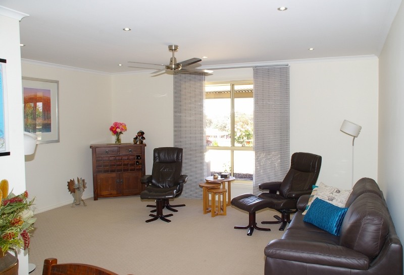15 Murtho Road, PARINGA, SA 5340
