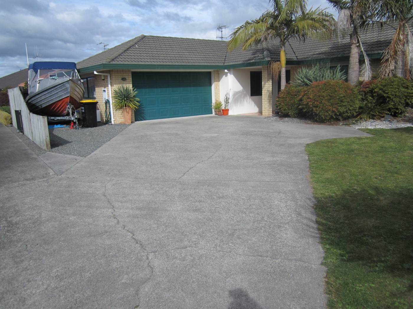 32 Ocean Crest, Papamoa, Tauranga City