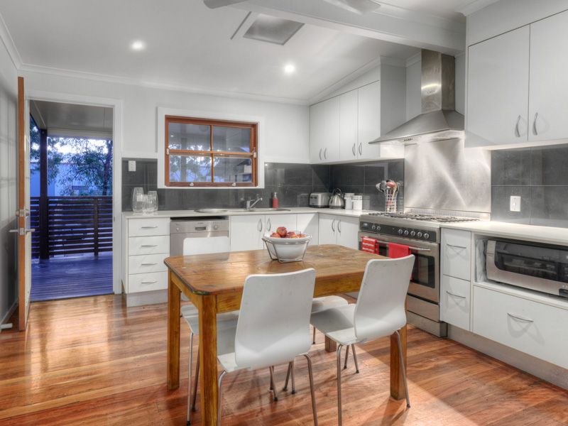 22 Tanimbla Street, KEDRON, QLD 4031