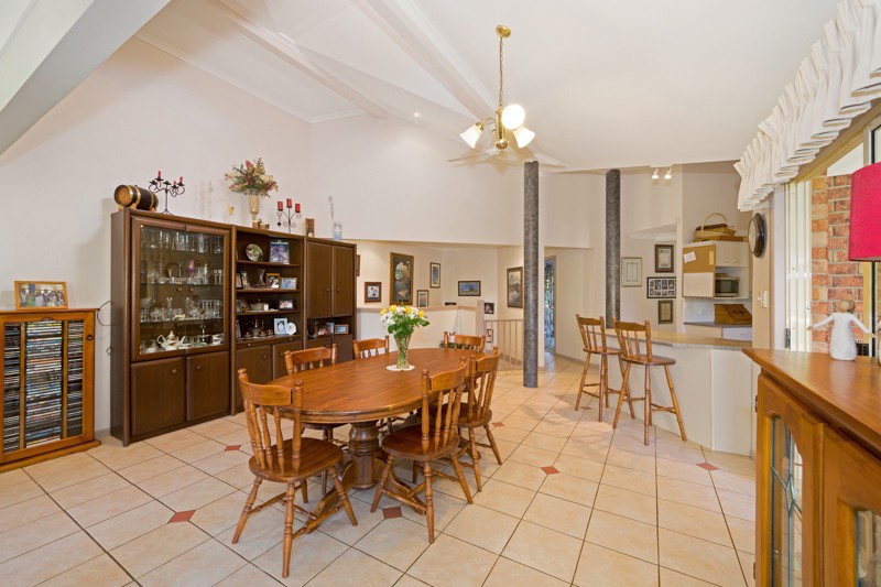 4 Manor Crescent, CHILCOTTS GRASS, NSW 2480