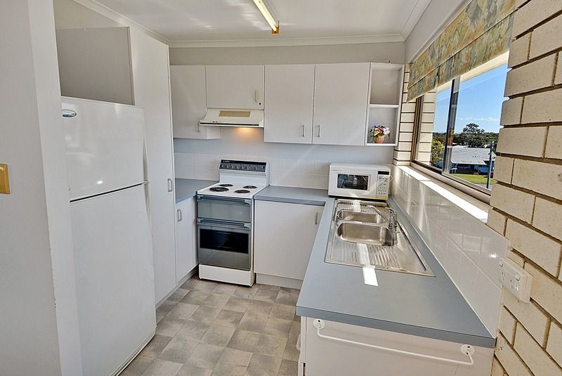 Unit 6 'Pacific Reflections' 56 The Esplanade, GOLDEN BEACH, QLD 4551