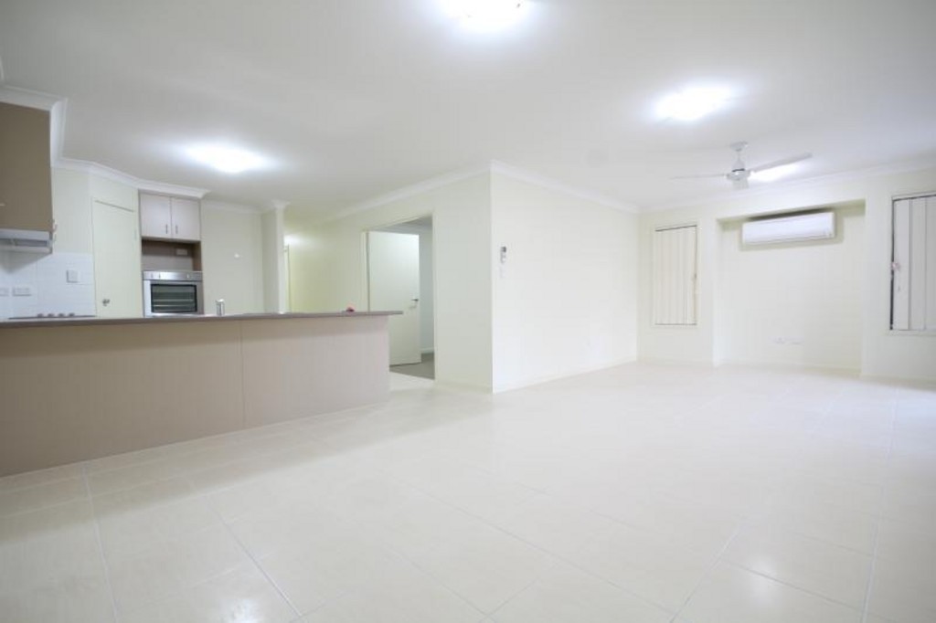 25 Gordon Drive, BELLBIRD PARK, QLD 4300