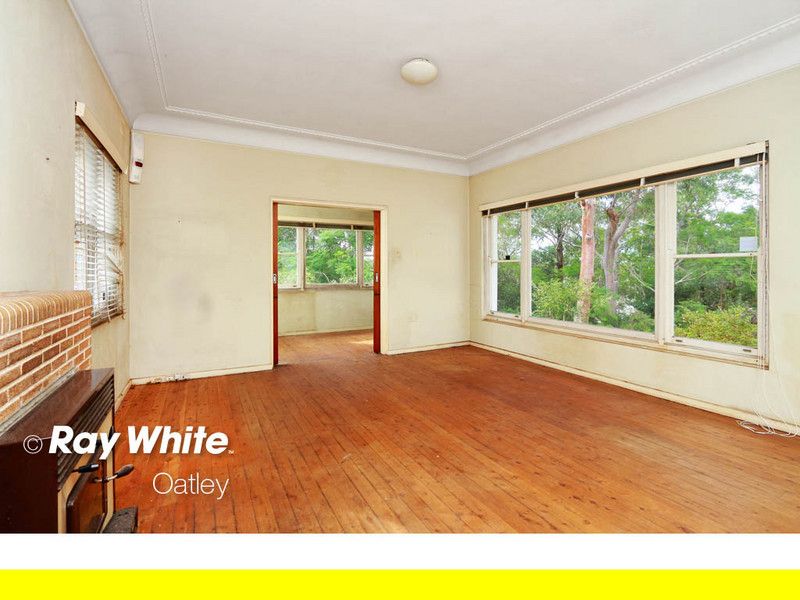 2  Phipps Street, OATLEY, NSW 2223