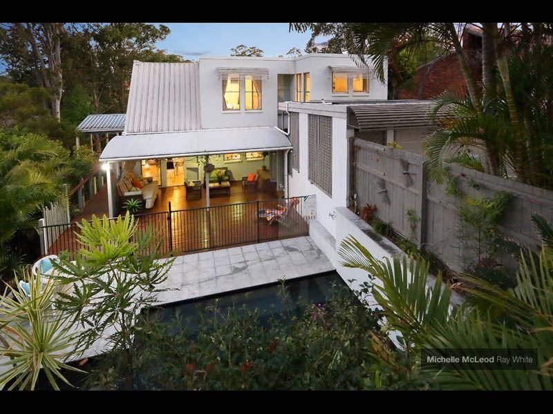 20 Stralock Street, CHAPEL HILL QLD 4069