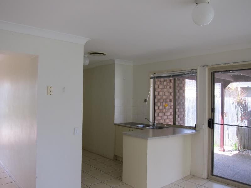 26 Poinciana Street, WYNNUM WEST, QLD 4178
