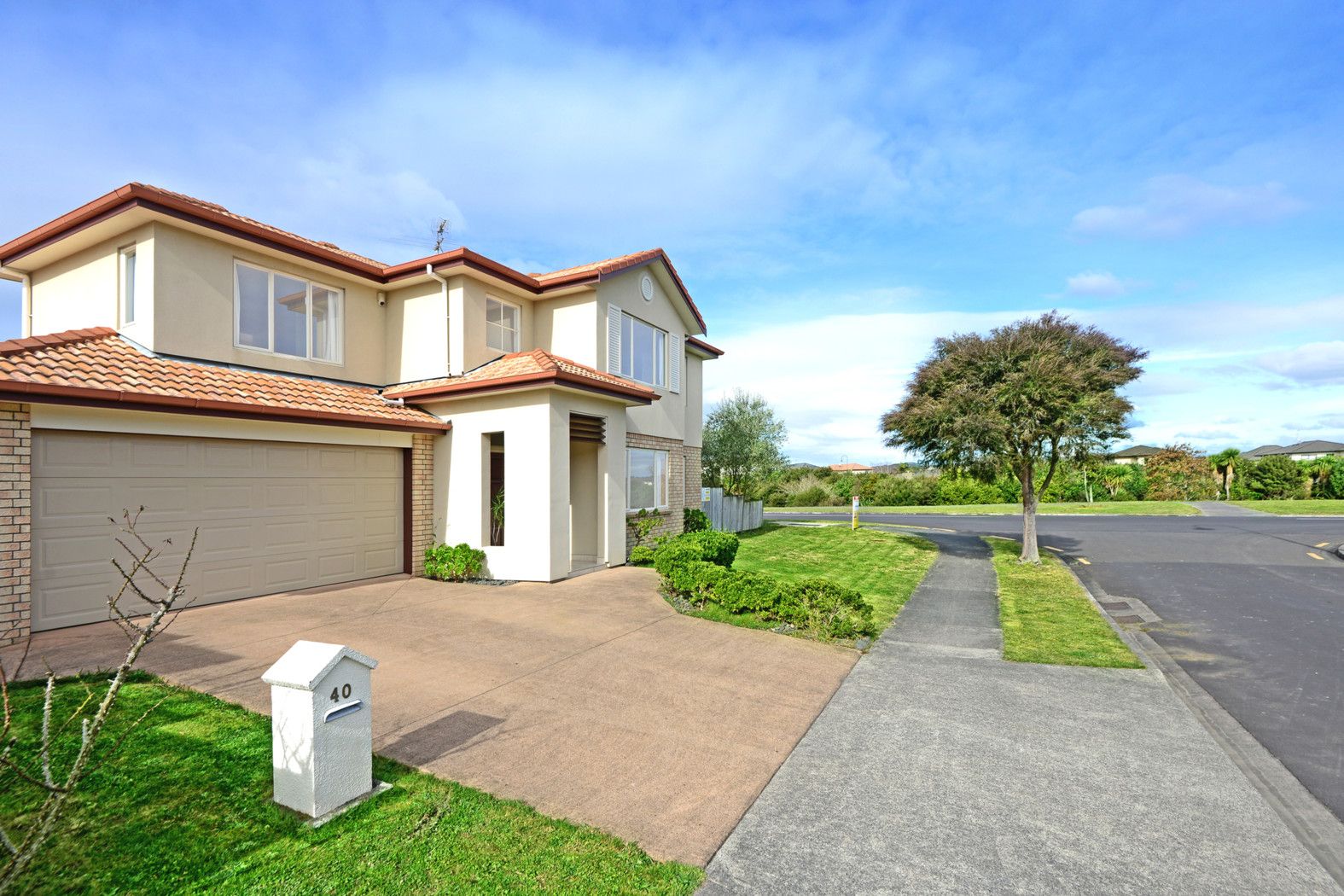 40 Cyril French Drive, FLAT BUSH, Manukau City