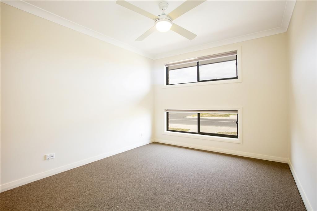 105 Glenmore Ridge Drive, GLENMORE PARK, NSW 2745