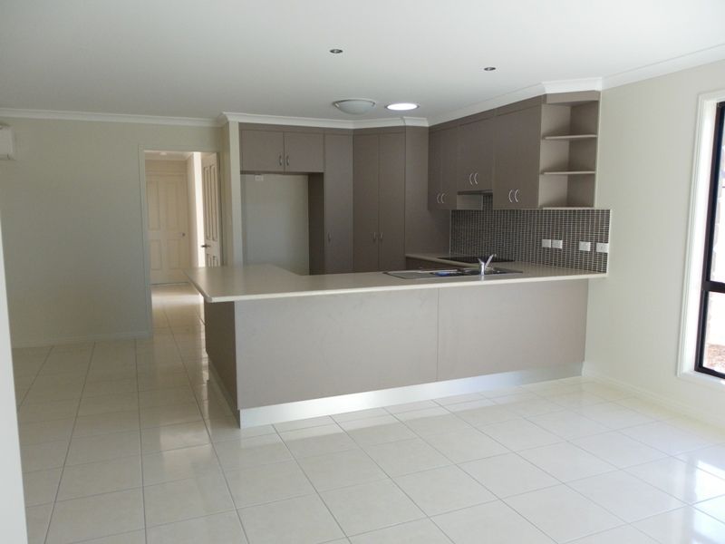 34 Wright Street, EMERALD, QLD 4720