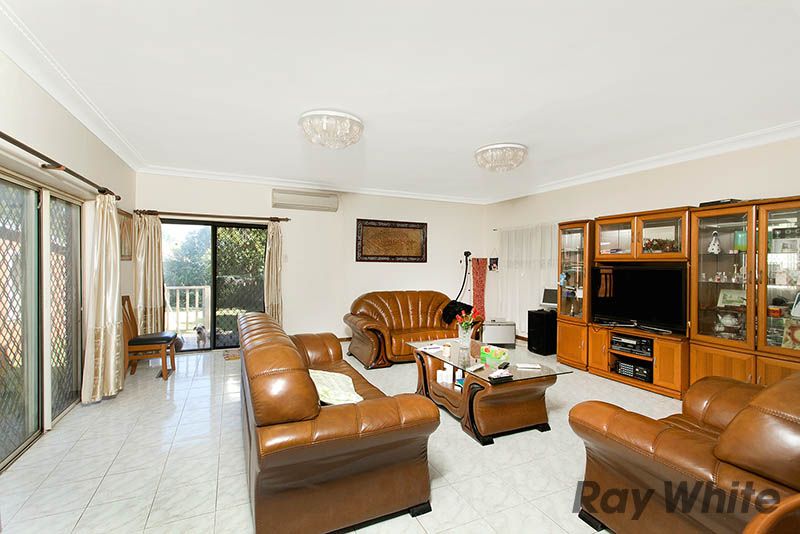 4 Baranbali Street, BEVERLY HILLS, NSW 2209