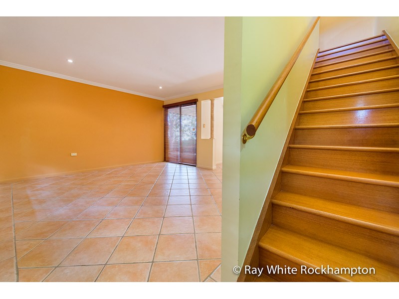 2 Lancewood Close, NORMAN GARDENS, QLD 4701