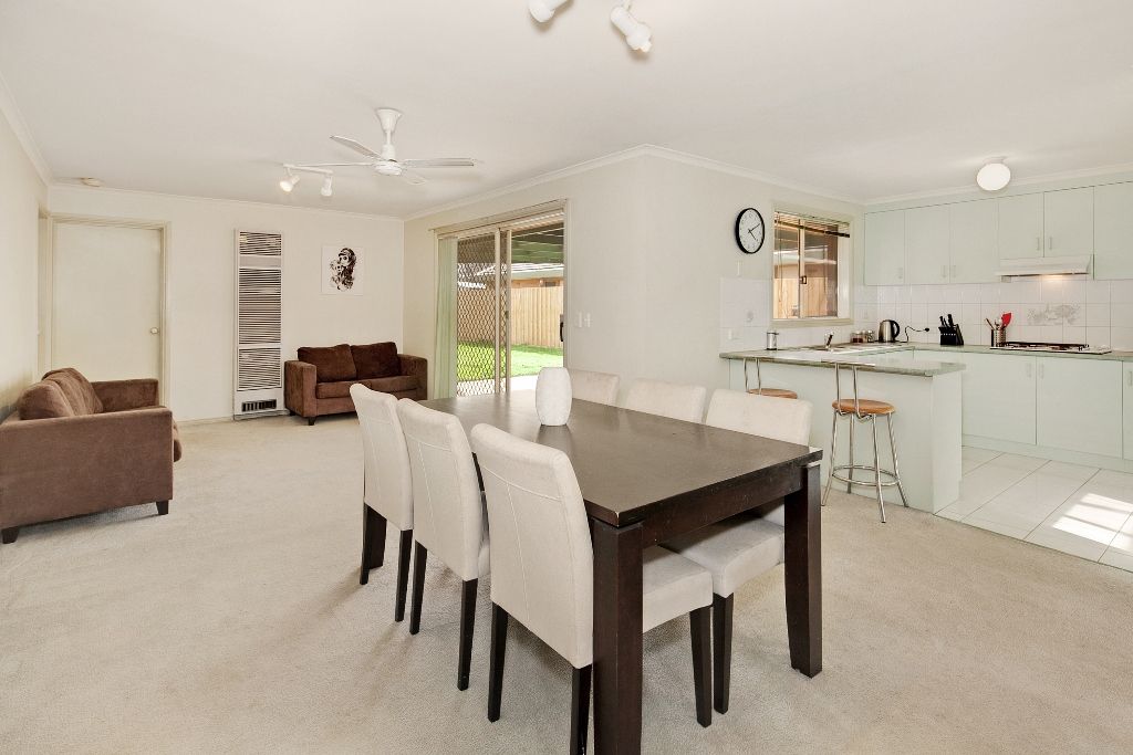 32 Jasmine Drive, DELACOMBE, VIC 3356
