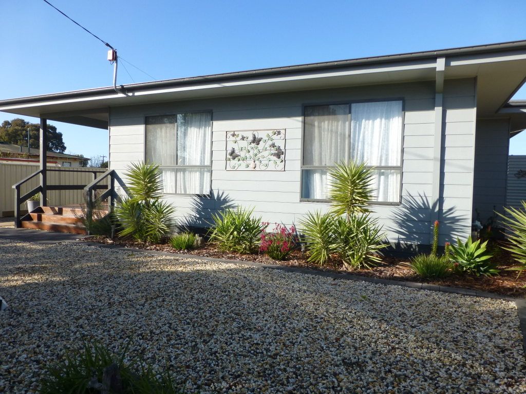 9 Garden Crescent, ECHUCA, VIC 3564