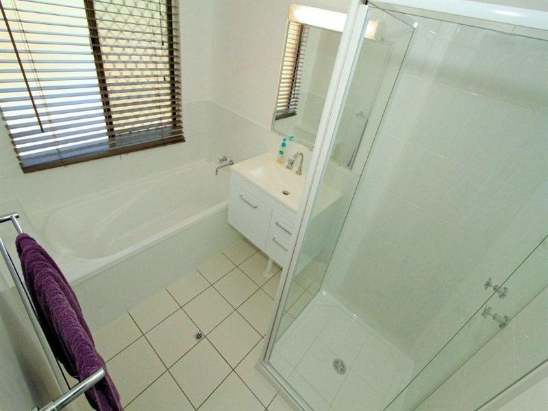 17 Gowdie Avenue, FRENCHVILLE, QLD 4701