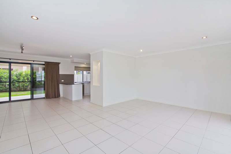 2/21 Willow Tree Drive, REEDY CREEK, QLD 4227