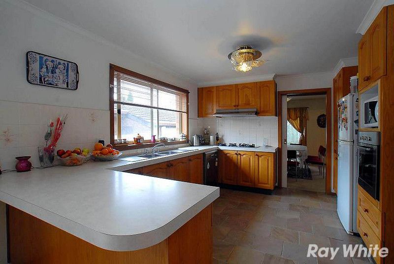 13 Traydal Close, WANTIRNA, VIC 3152