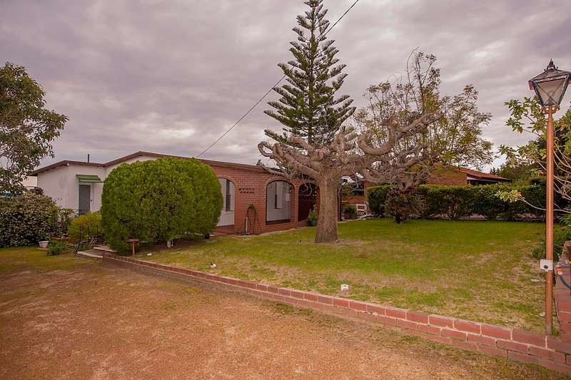 57 Railway Road, KALAMUNDA, WA 6076