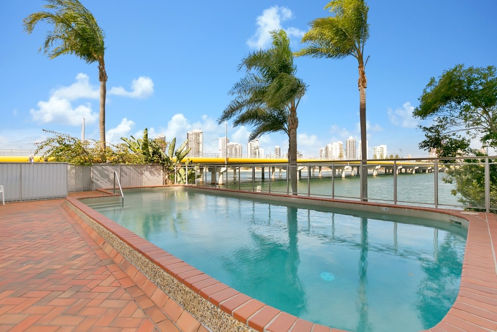 812/83 Brighton Parade, SOUTHPORT, QLD 4215