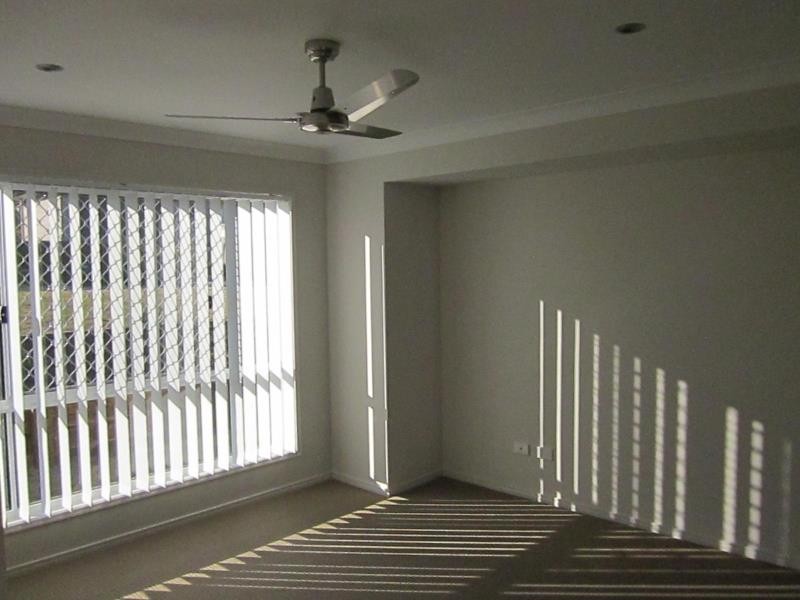 18 Samuel Court, YAMANTO, QLD 4305