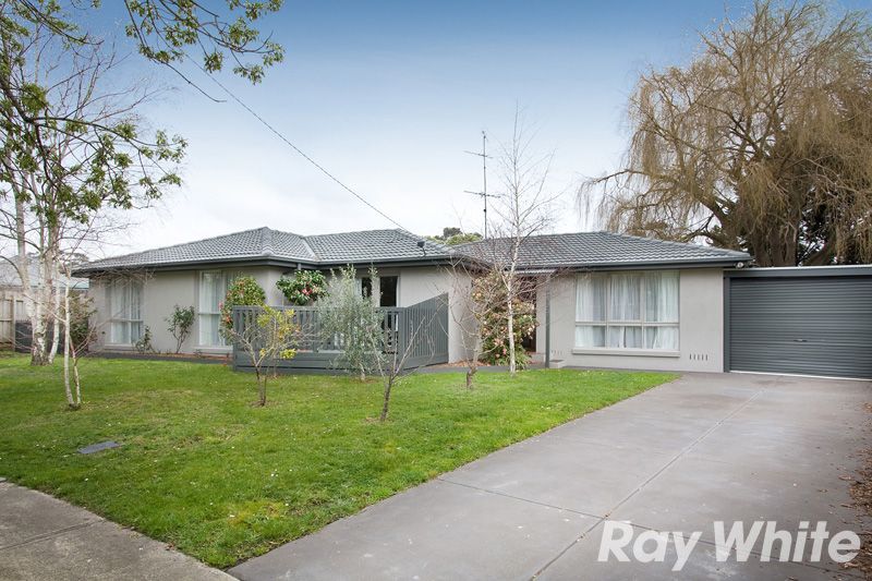 5 Suzanne Court, PAKENHAM, VIC 3810