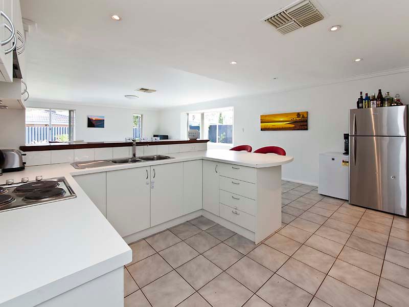 46 WARBURTON Avenue, PADBURY, WA 6025
