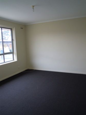 2/11  Crescent Street, NOBLE PARK, VIC 3174