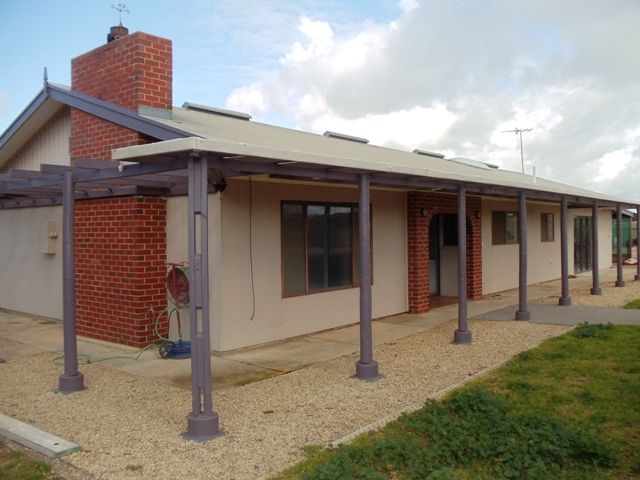 11 Moonta Terrace, PORT CLINTON, SA 5570