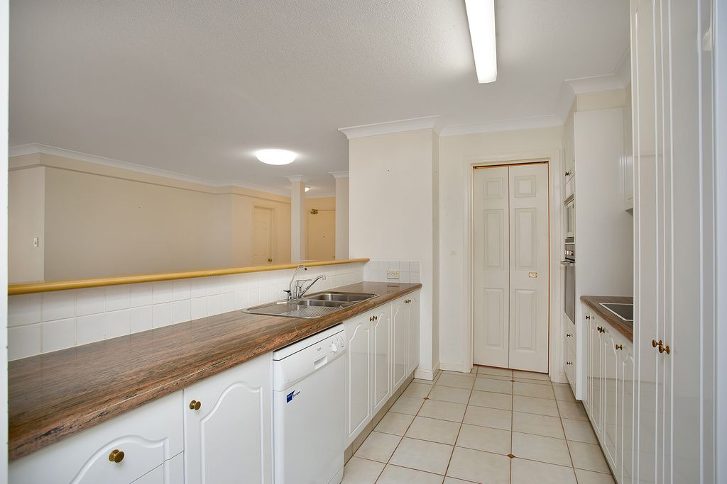 4/100 'Central Tce Adelphi Springs', Cotlew St East, SOUTHPORT, QLD 4215