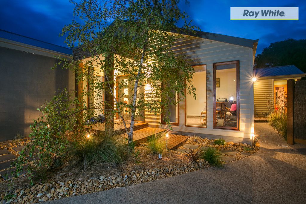 50 Warrain Avenue, ROSEBUD VIC 3939