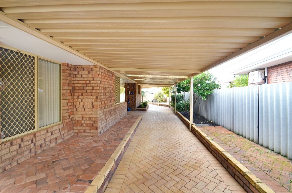 17 Steedman Loop, MIRRABOOKA, WA 6061