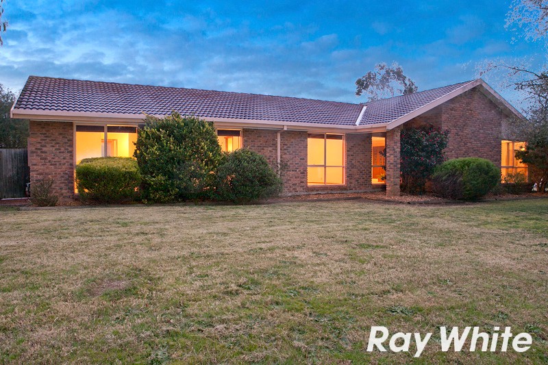 11 Yarralumla Drive, LANGWARRIN, VIC 3910