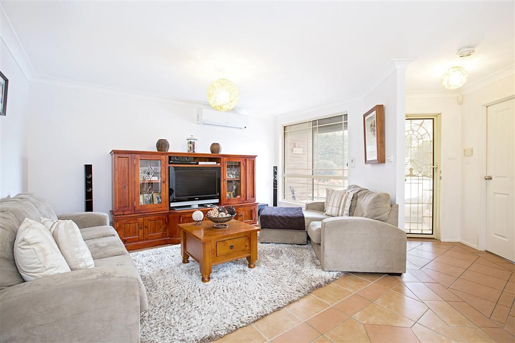 7 Baraba Close, GLENMORE PARK, NSW 2745