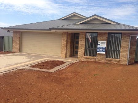 PARKES, NSW 2870