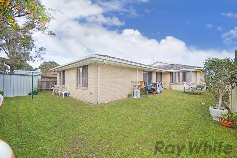 8 Dwyer Street, BLUE HAVEN, NSW 2262