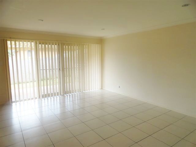 29 JONIC Drive, GOODNA, QLD 4300