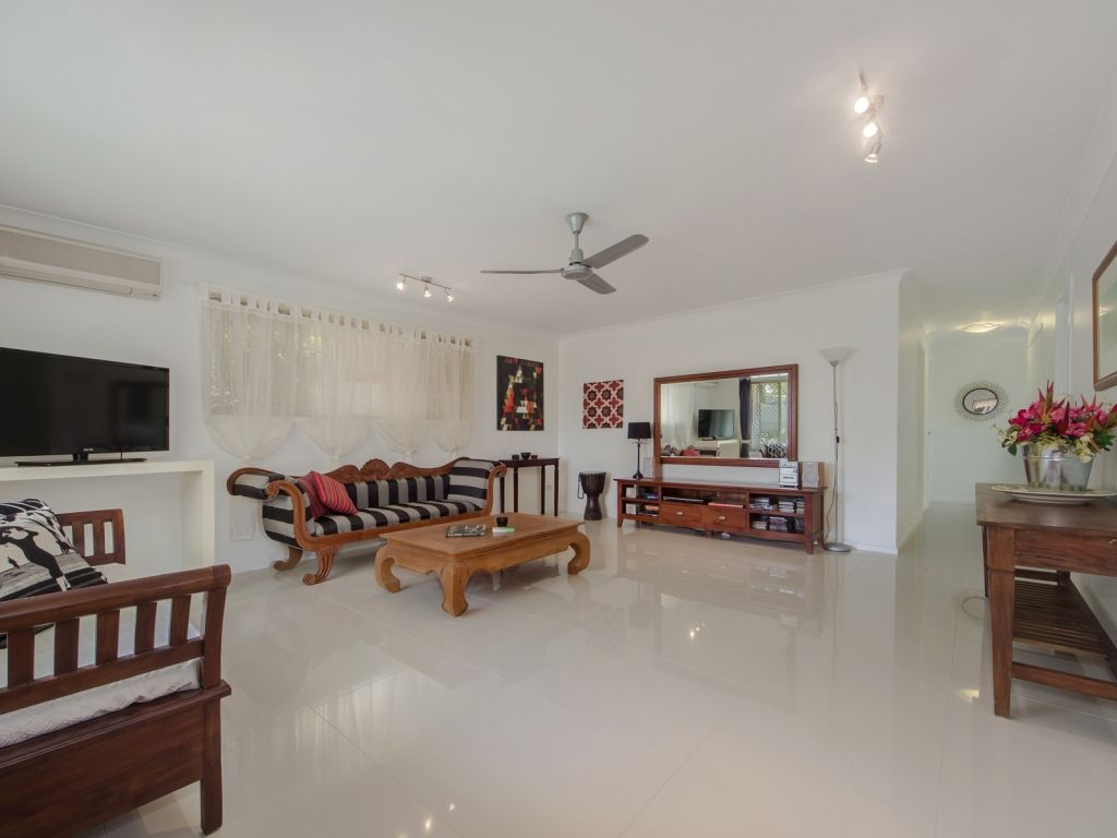 28 Wallace Street, SOUTHPORT, QLD 4215