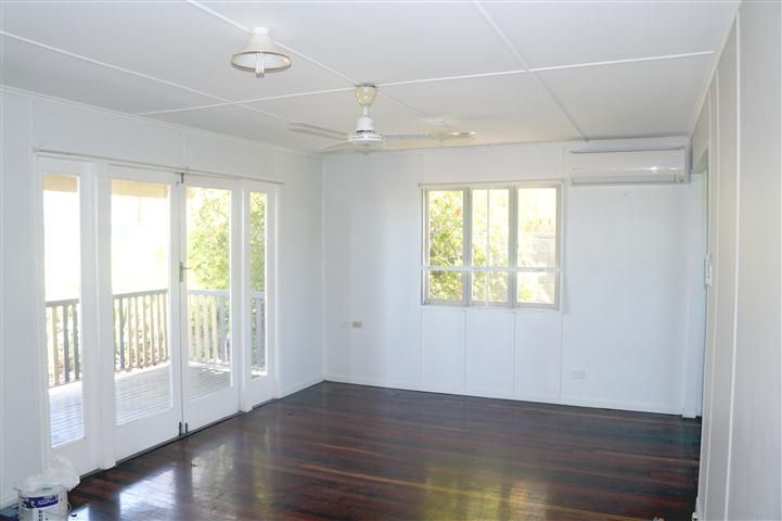 16 Coon Street, SOUTH GLADSTONE, QLD 4680