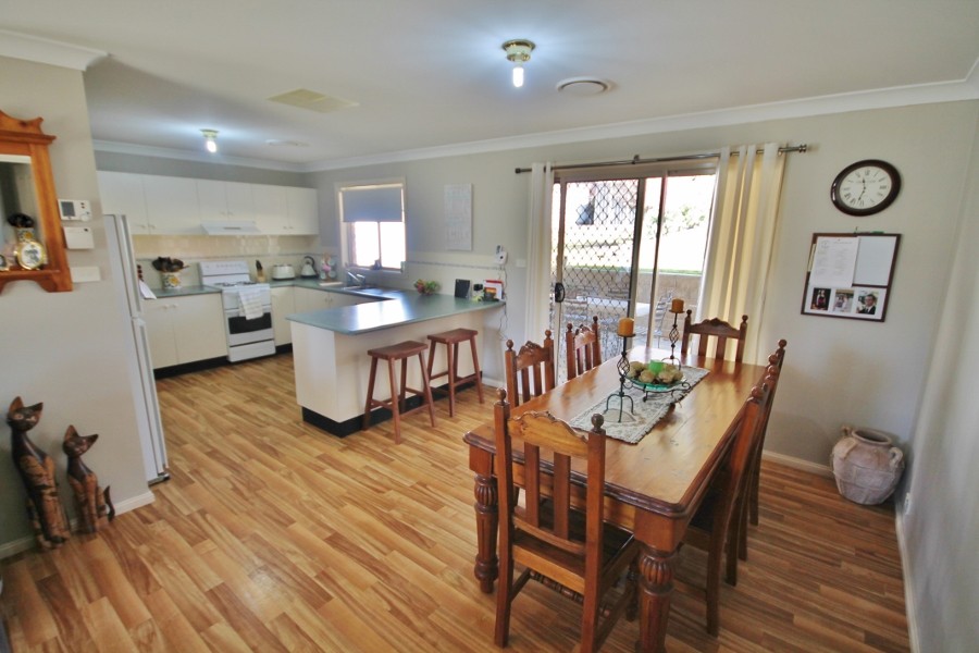 11 Petticoat Lane, YOUNG, NSW 2594