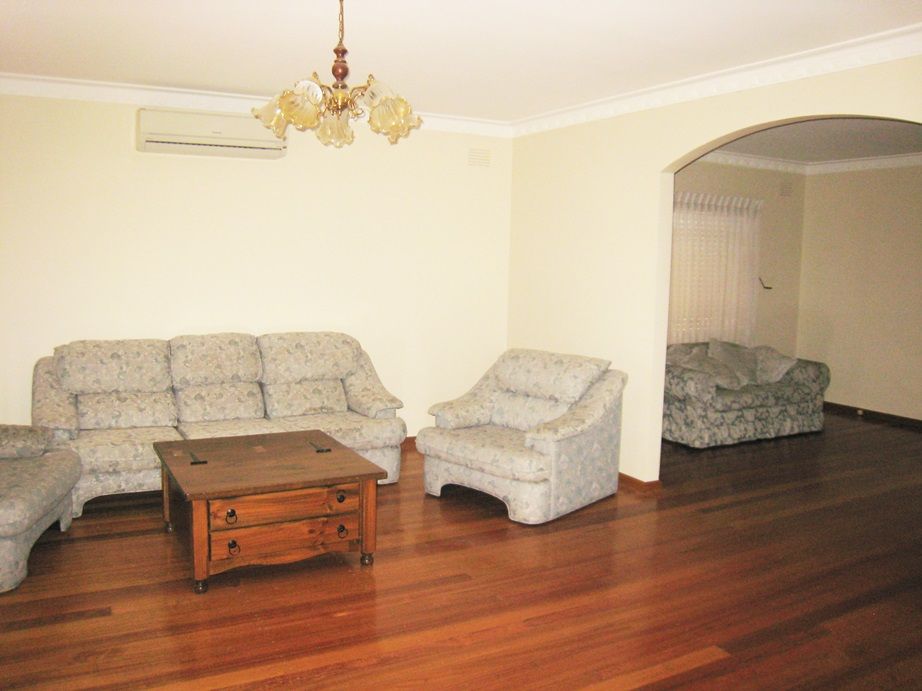 30 Wirraway Crescent, THOMASTOWN, VIC 3074