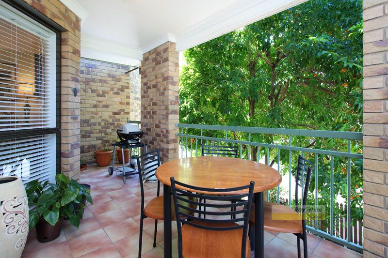 56 Franz Road, CLAYFIELD QLD 4011