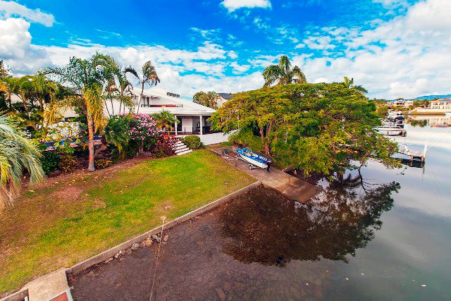 8 Aran Court, SORRENTO QLD 4217