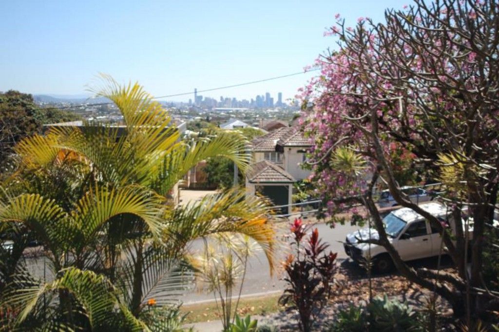 2/33 Curd Street, GREENSLOPES, QLD 4120