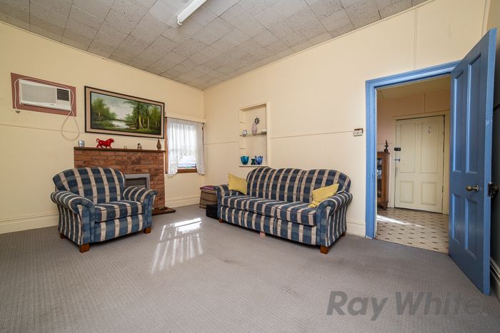 13 Brisbane Waters Road, ADAMSTOWN HEIGHTS, NSW 2289